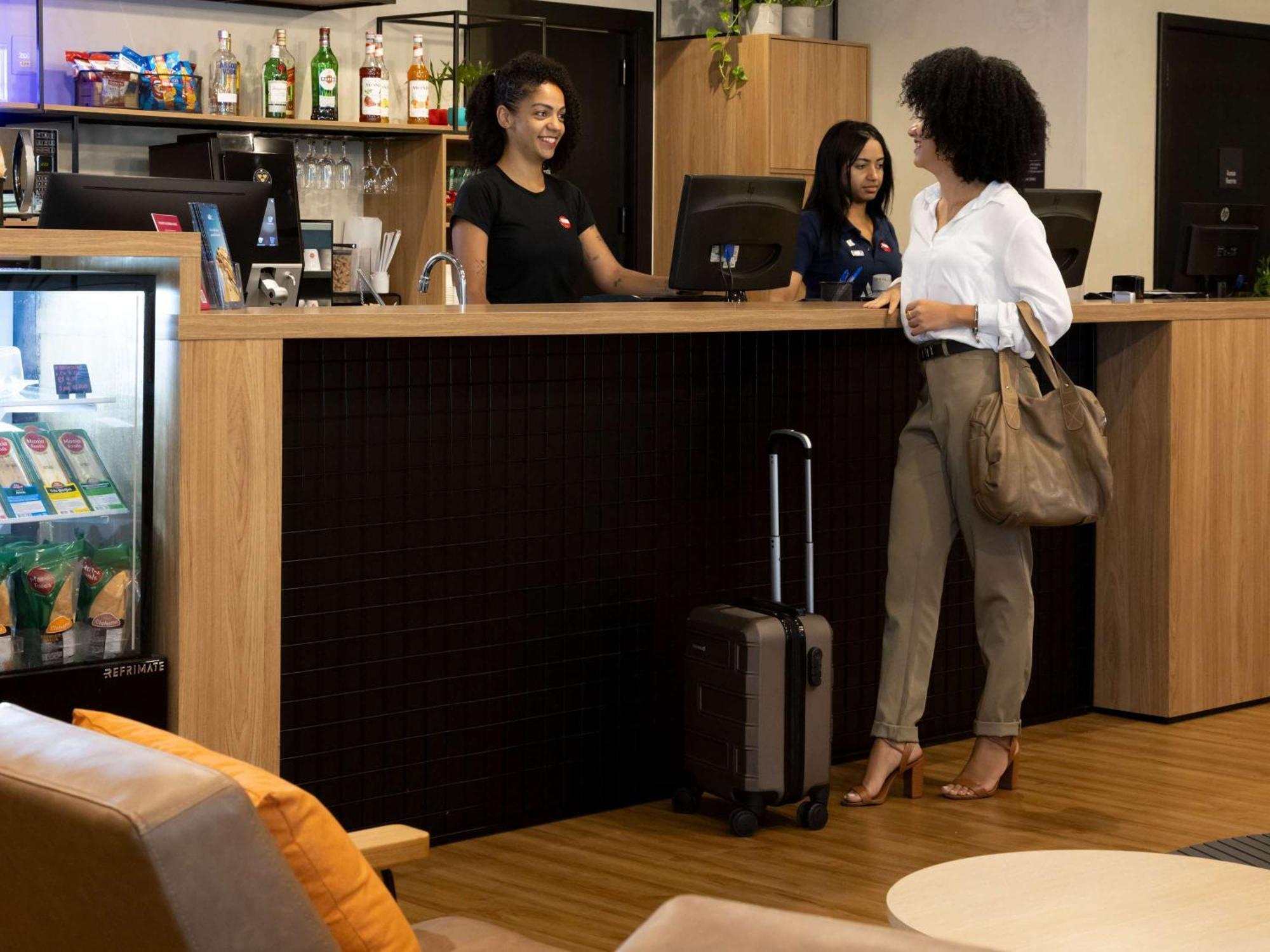 Hotel Ibis Belo Horizonte Savassi Extérieur photo